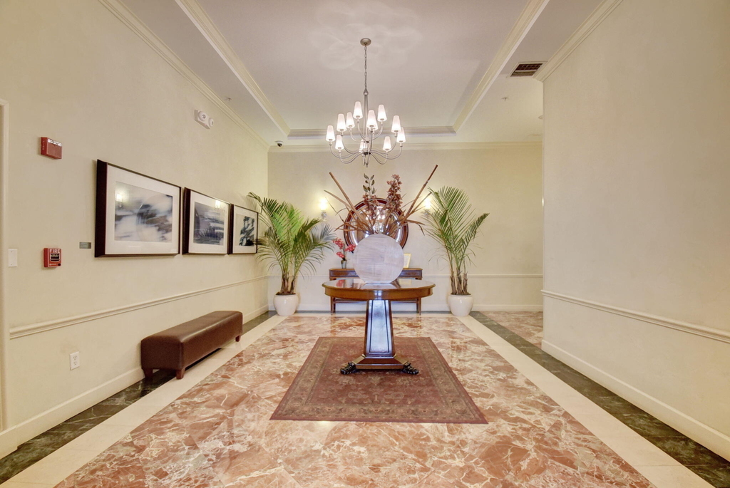 802 W Windward Way - Photo 68