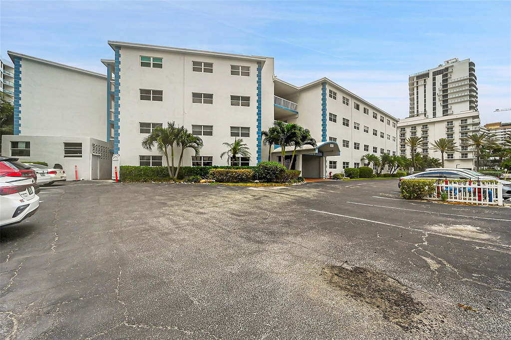 1300 N Ocean Boulevard - Photo 17