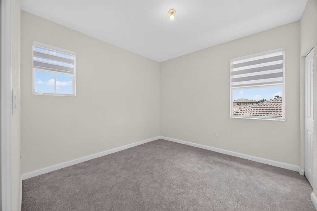 2444 Se 29th Drive - Photo 14