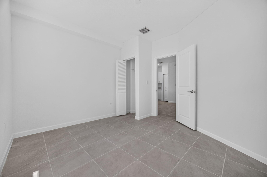 2444 Se 29th Drive - Photo 13