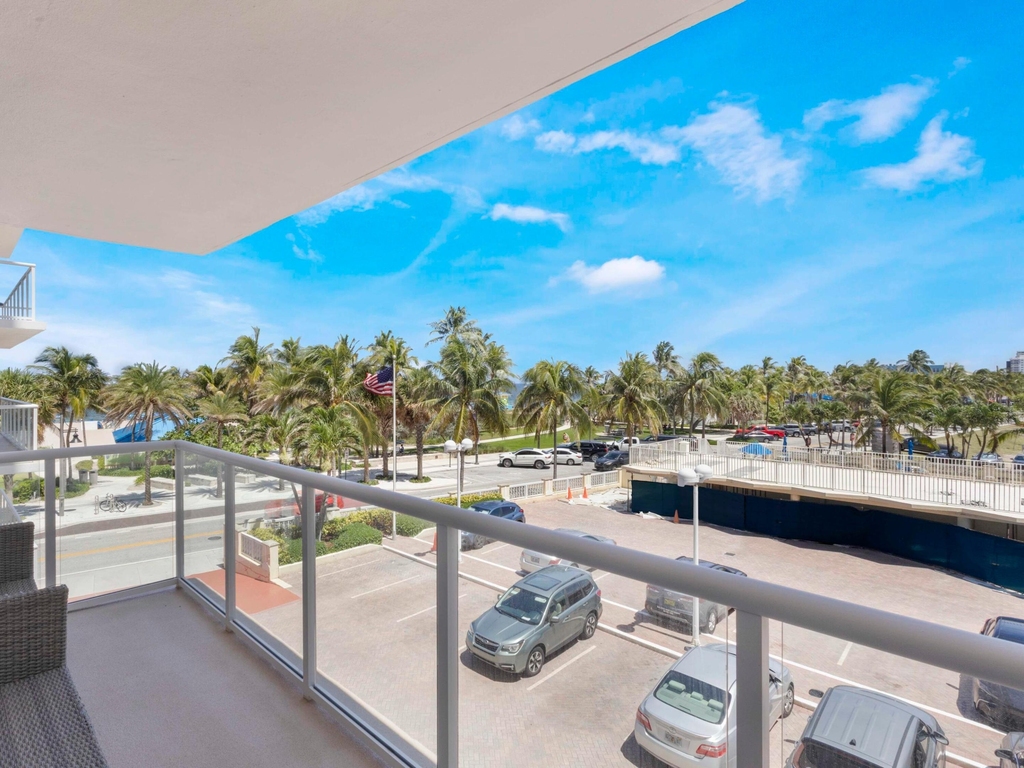 111 N Pompano Beach Boulevard - Photo 13