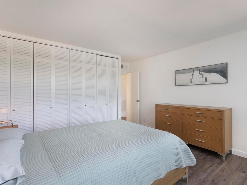 111 N Pompano Beach Boulevard - Photo 20