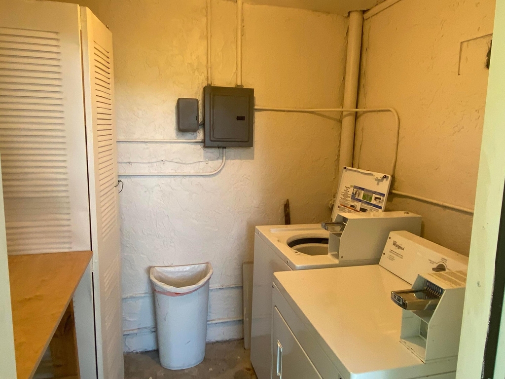 850 Sw 9th Avenue - Photo 8