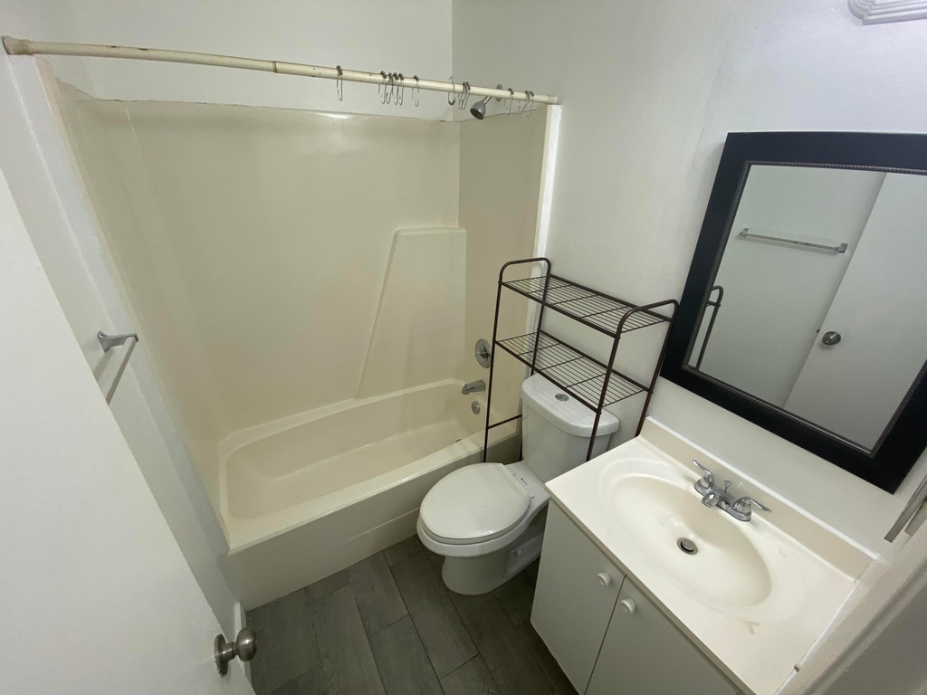 850 Sw 9th Avenue - Photo 3