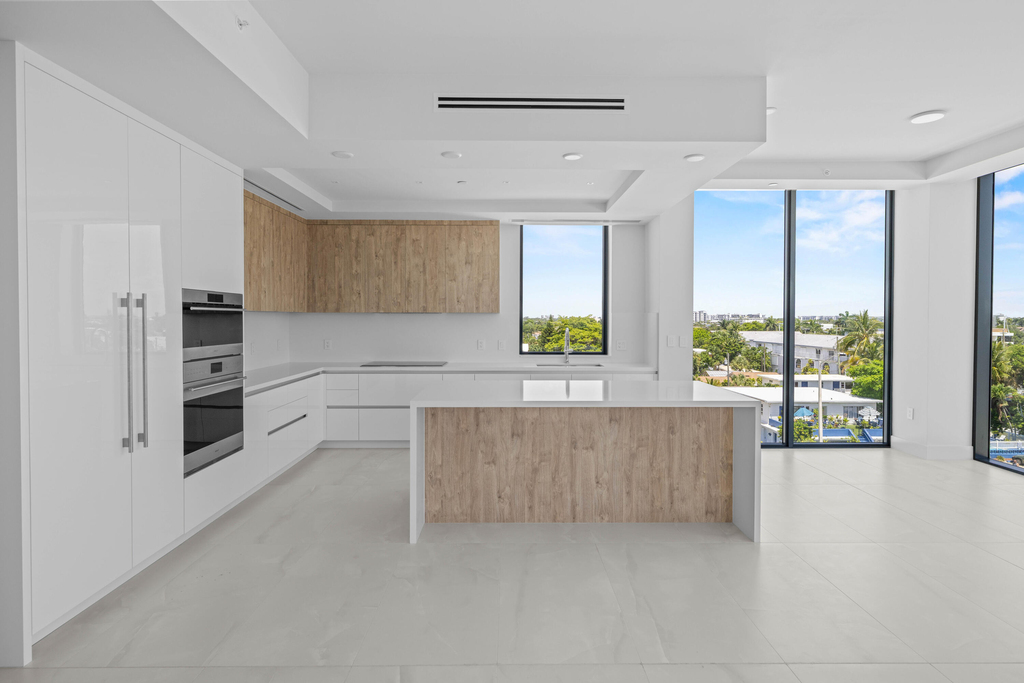 305 Briny Avenue - Photo 6