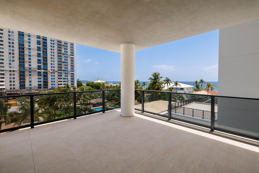 305 Briny Avenue - Photo 0