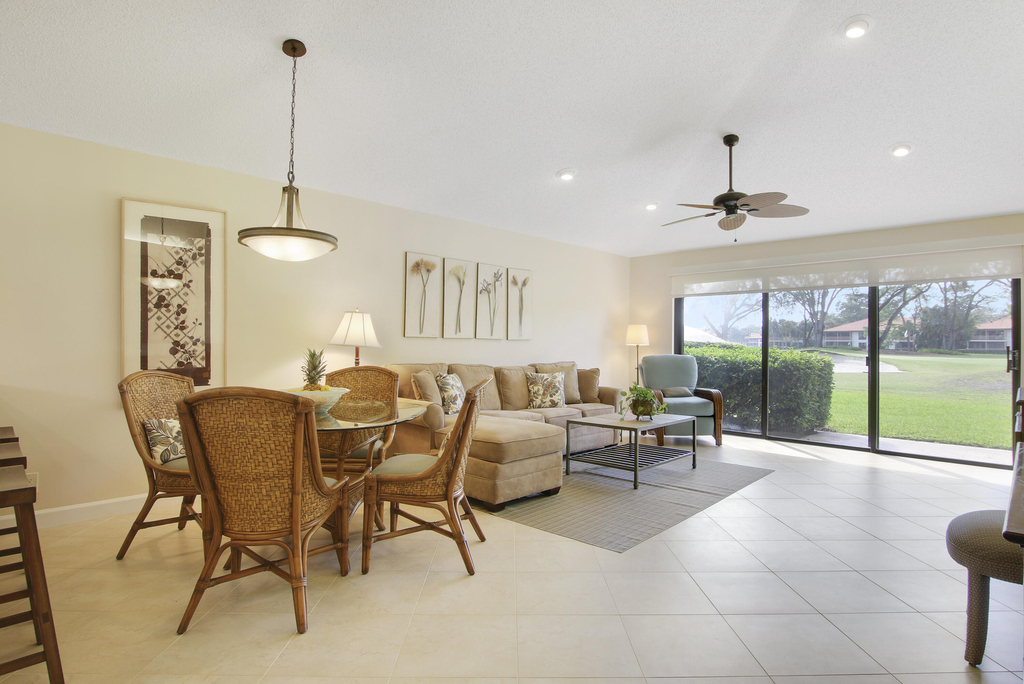 820 Club Drive - Photo 9