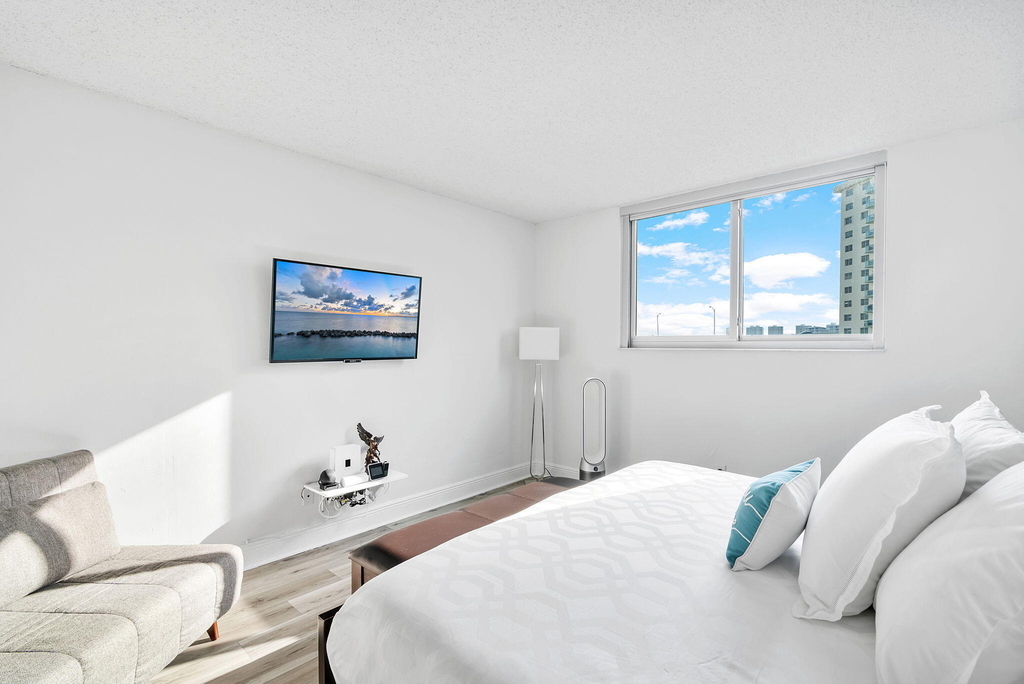 19380 Collins Avenue - Photo 20