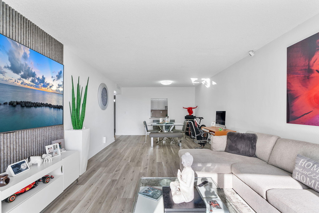 19380 Collins Avenue - Photo 2