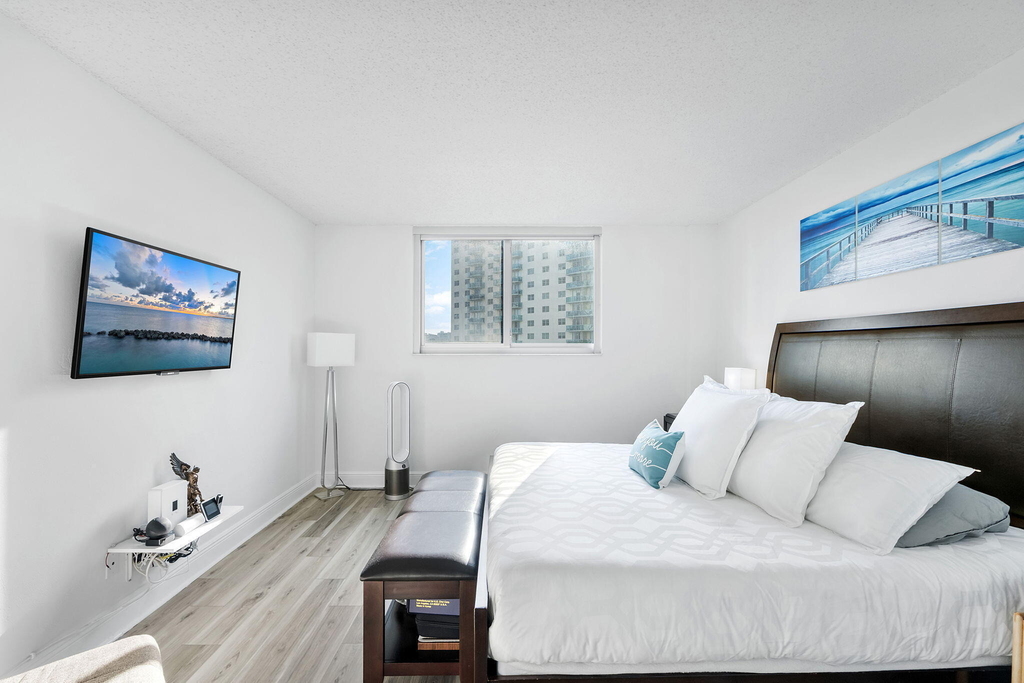19380 Collins Avenue - Photo 17