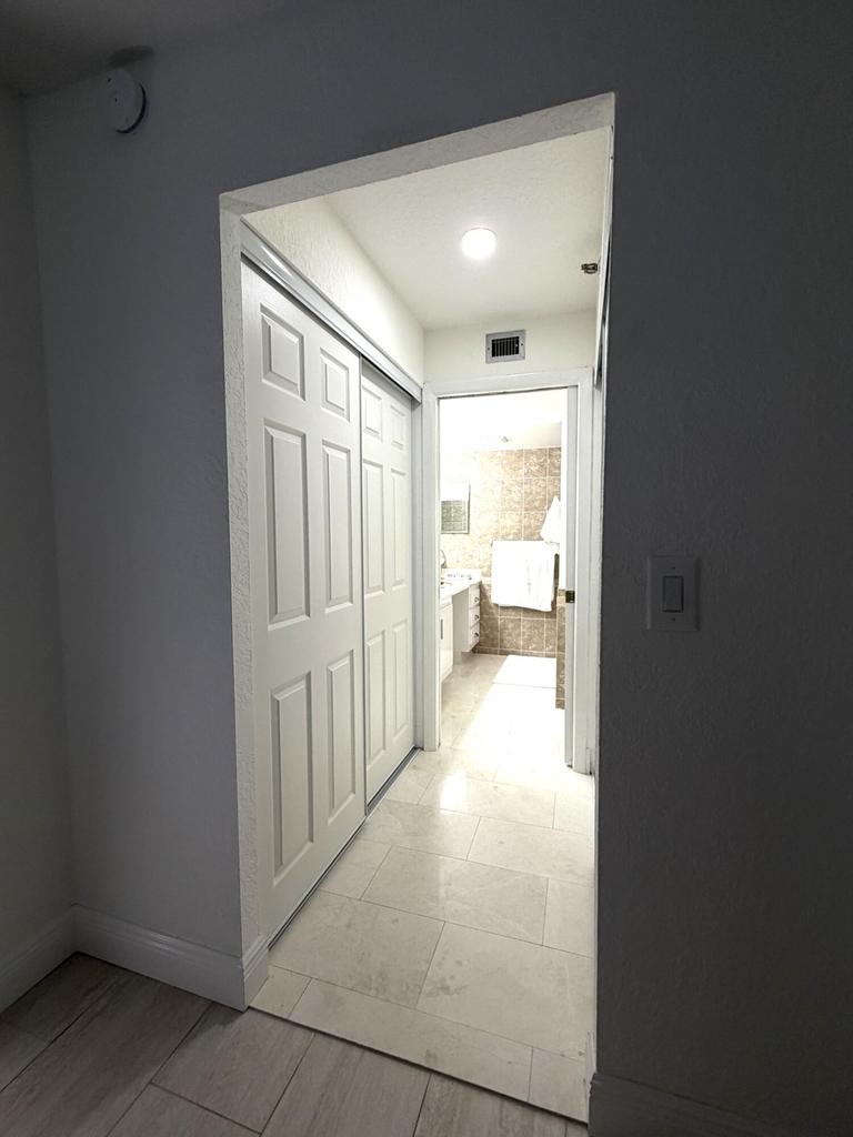 20 Royal Palm Way - Photo 14
