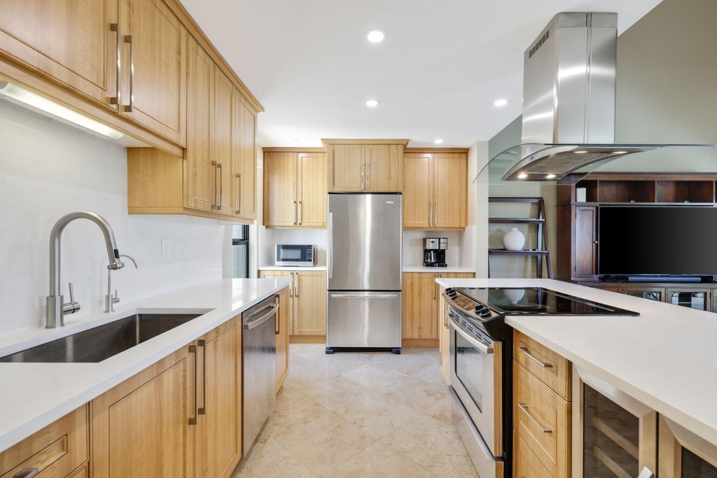 800 Greensward Court - Photo 1