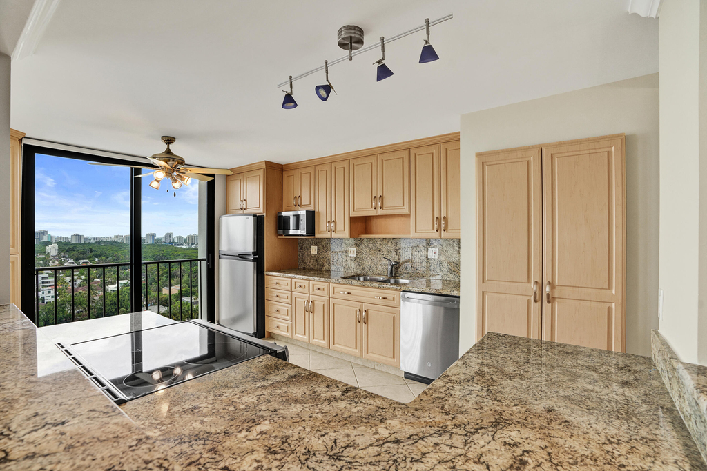 1901 N Ocean Boulevard - Photo 9