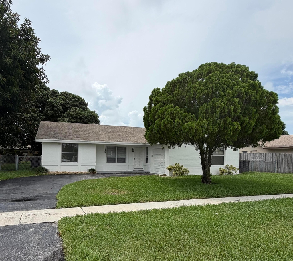 9646 Ohio Place - Photo 0