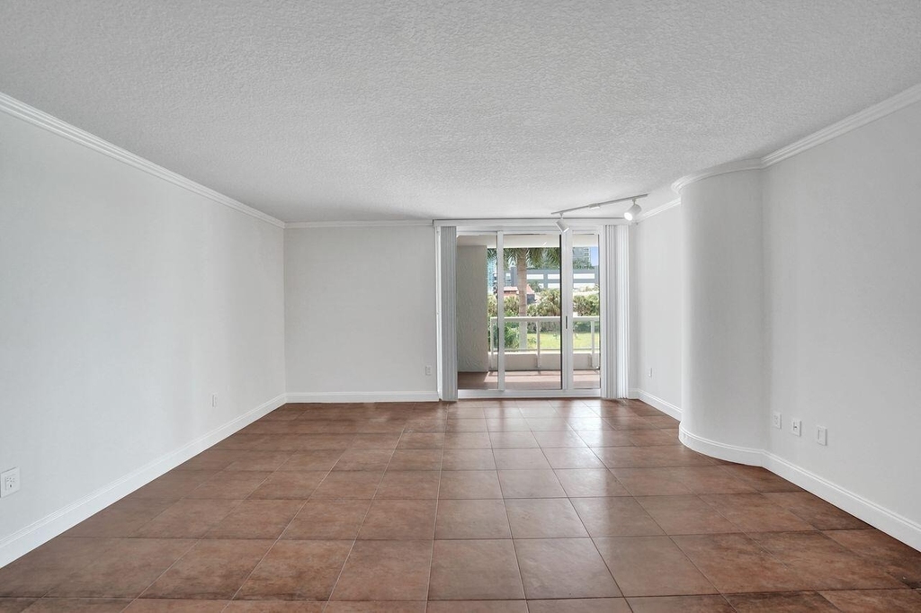401 Sw 4th Avenue - Photo 4