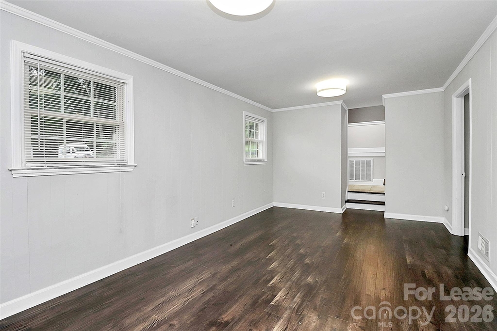 6133 Colchester Place - Photo 10
