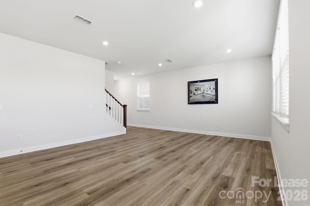 862 Heathway Drive - Photo 9