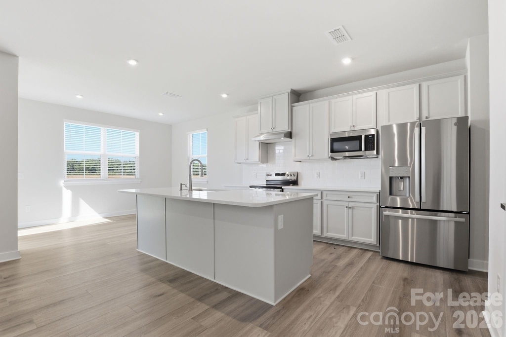 862 Heathway Drive - Photo 4