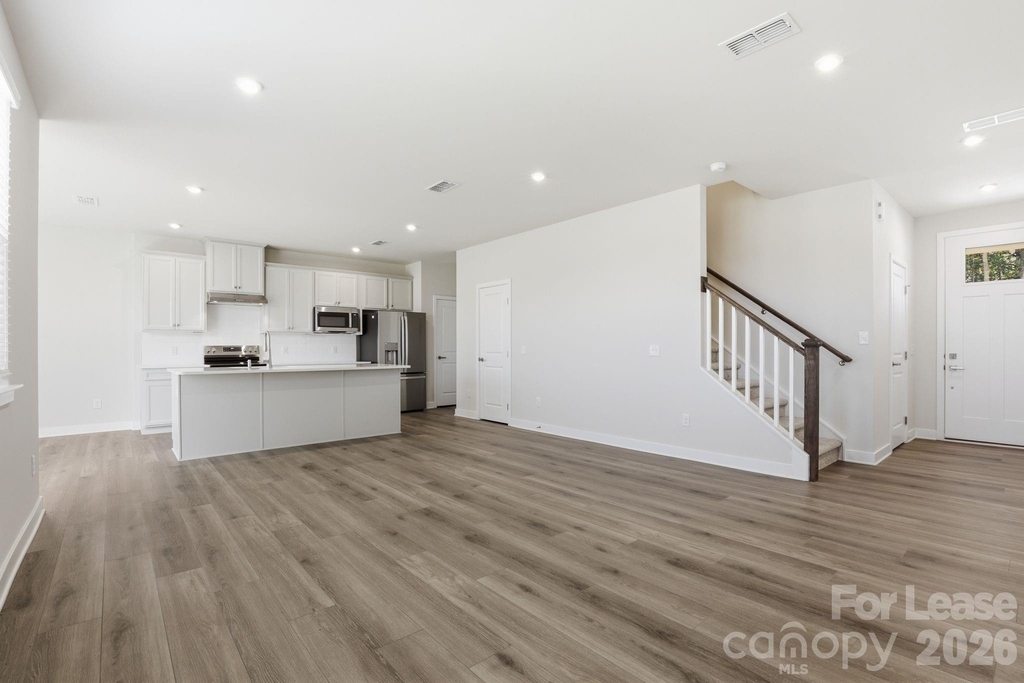862 Heathway Drive - Photo 8