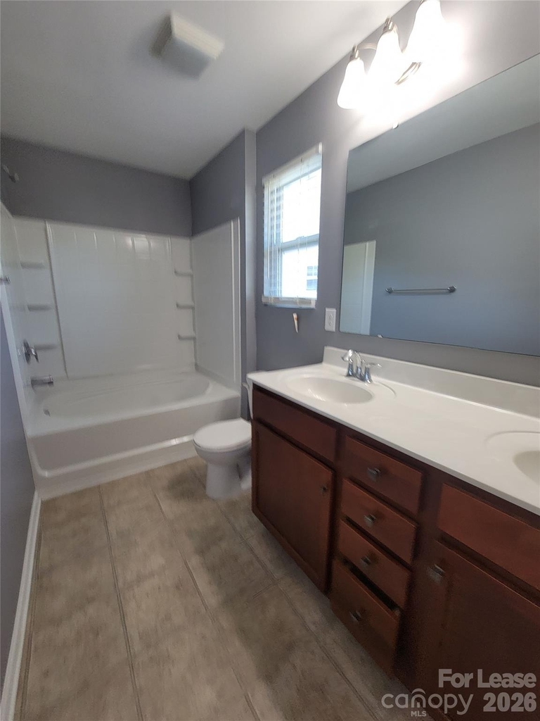 1349 Haestad Court - Photo 10