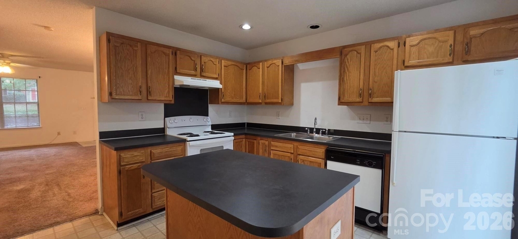 9134 Charminster Court - Photo 2