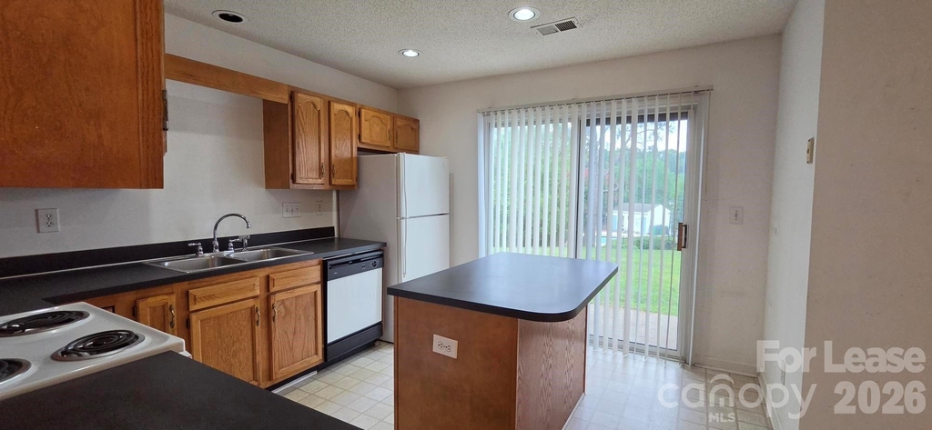 9134 Charminster Court - Photo 4