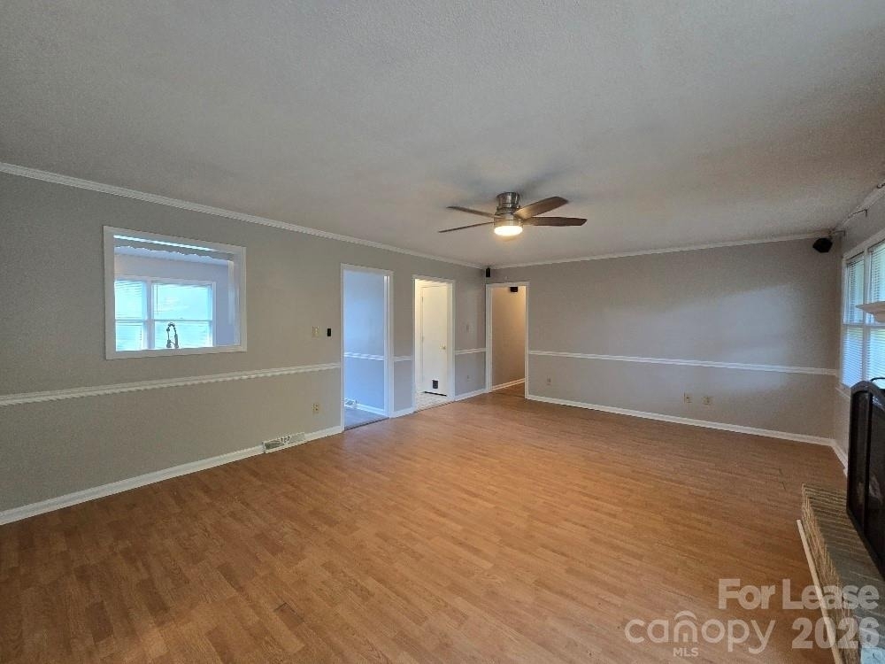 2021 Downey Street - Photo 8