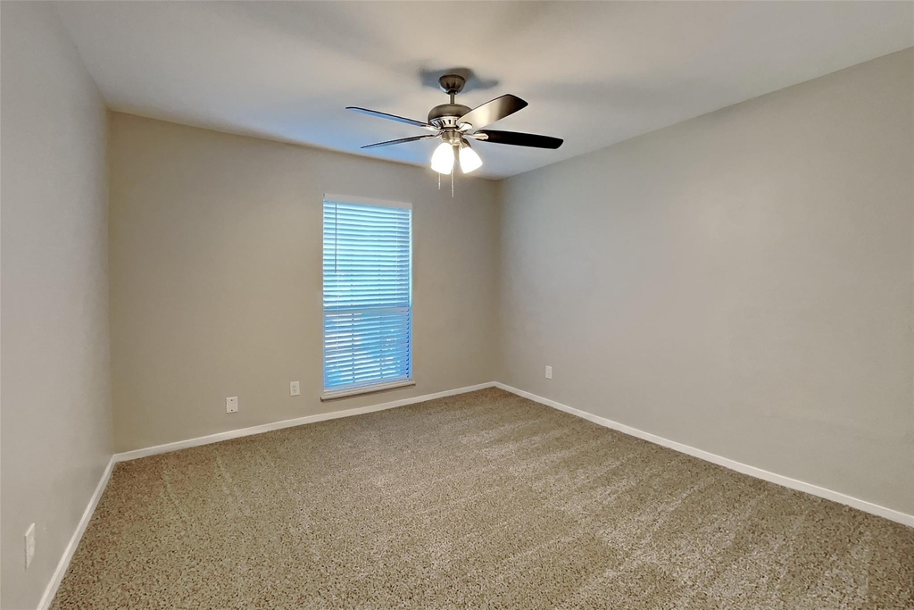 518 White Oak Street - Photo 12