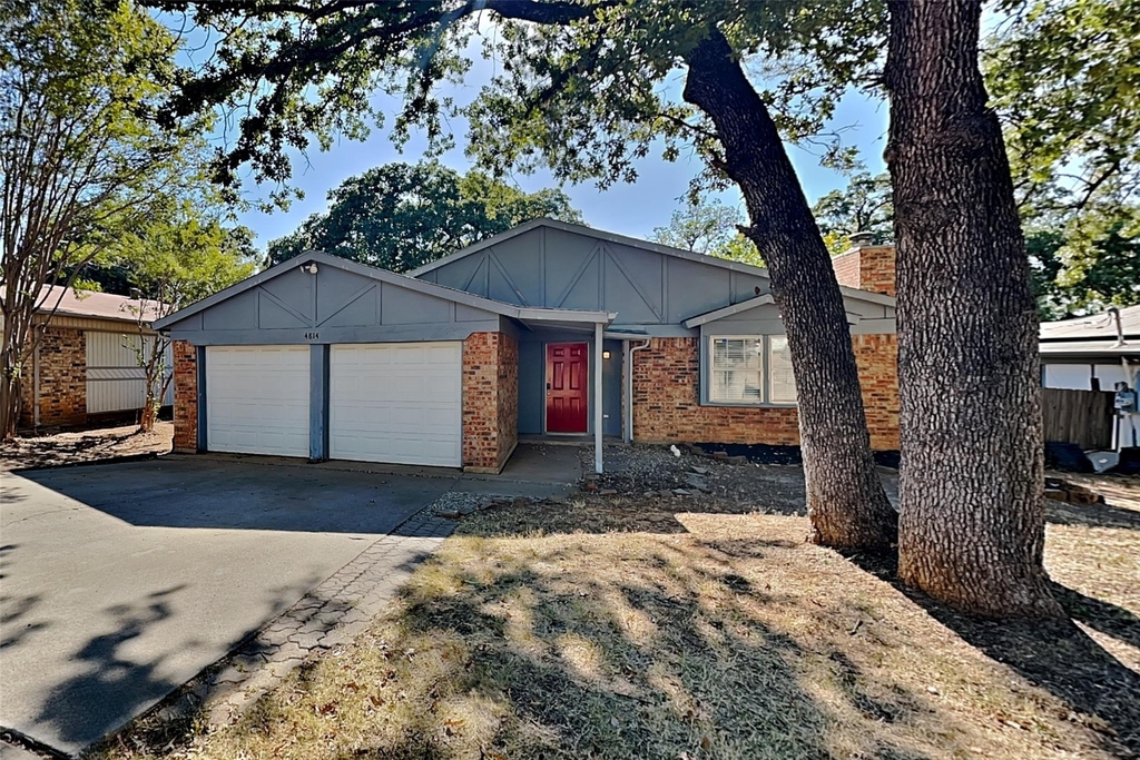 4814 Crest Drive - Photo 0