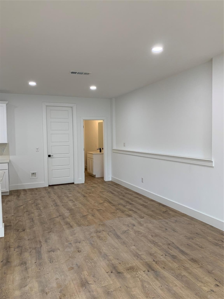 9471 Timberleaf Drive - Photo 5