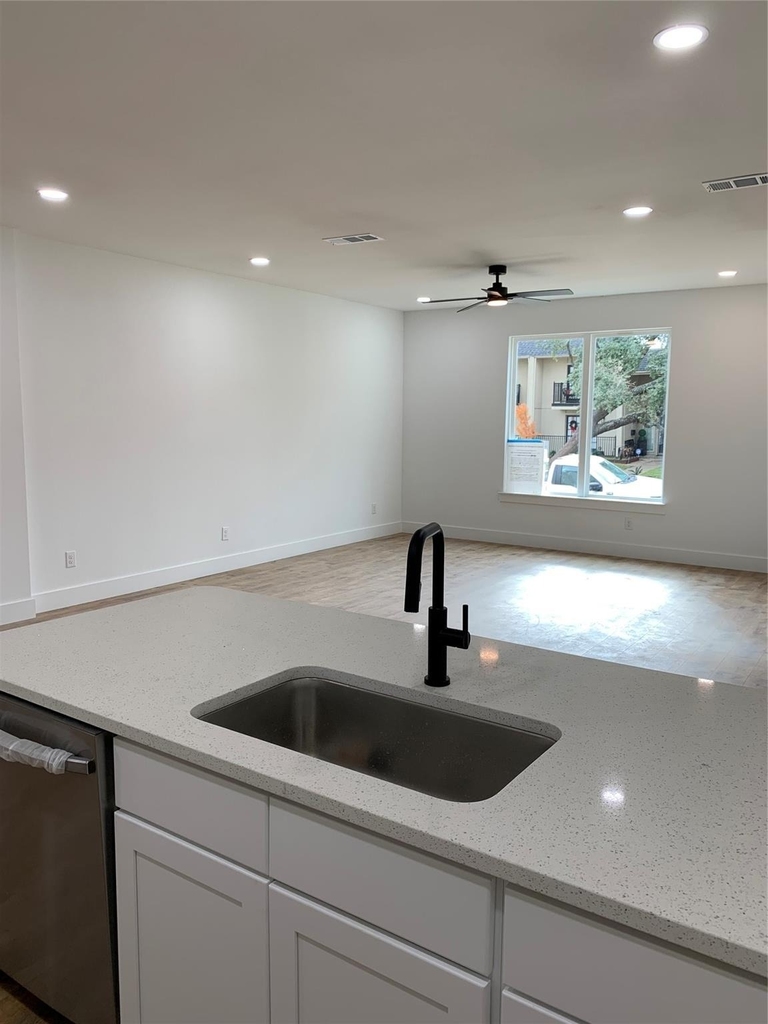 9471 Timberleaf Drive - Photo 9