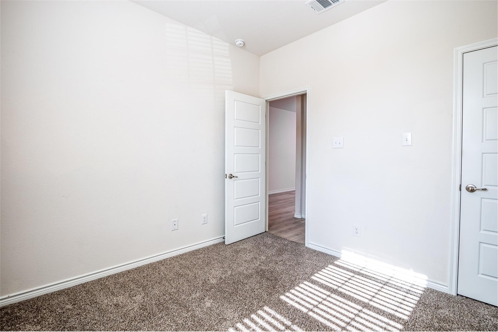 2721 Franklin Drive - Photo 15