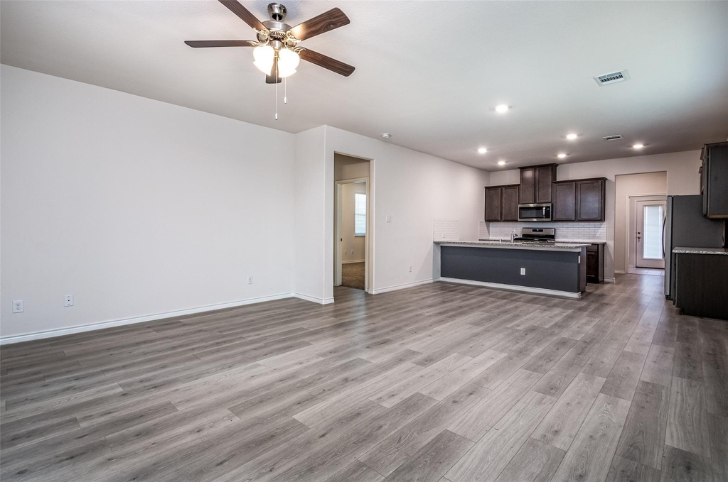 2721 Franklin Drive - Photo 2