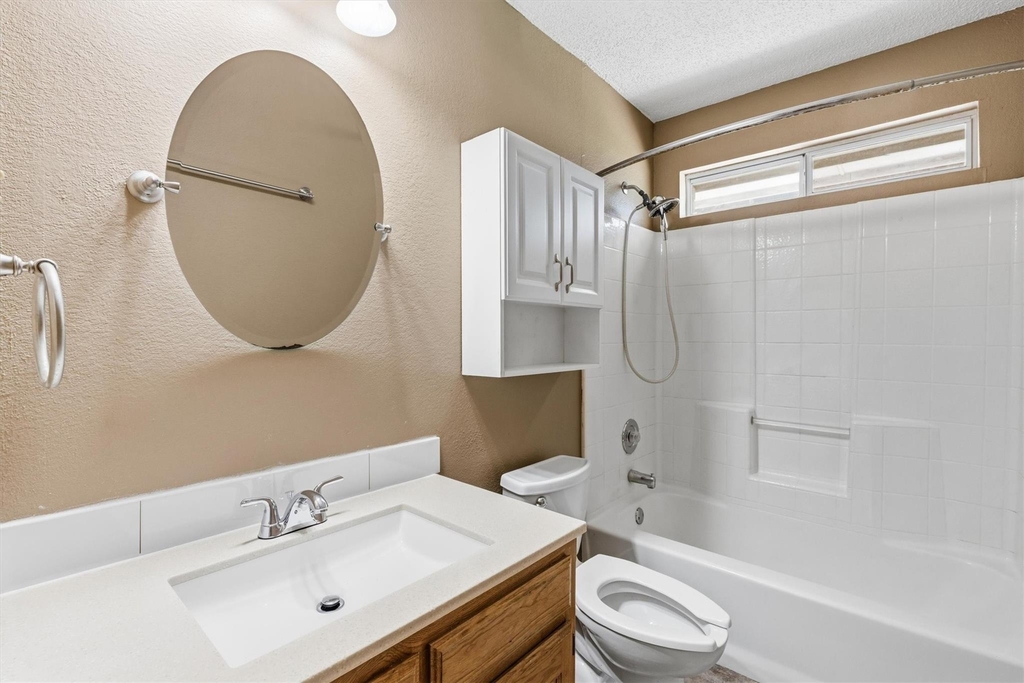 5106 Lee Hutson Lane - Photo 12