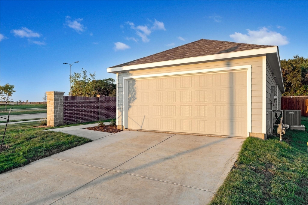 7512 Woodpecker Drive - Photo 14