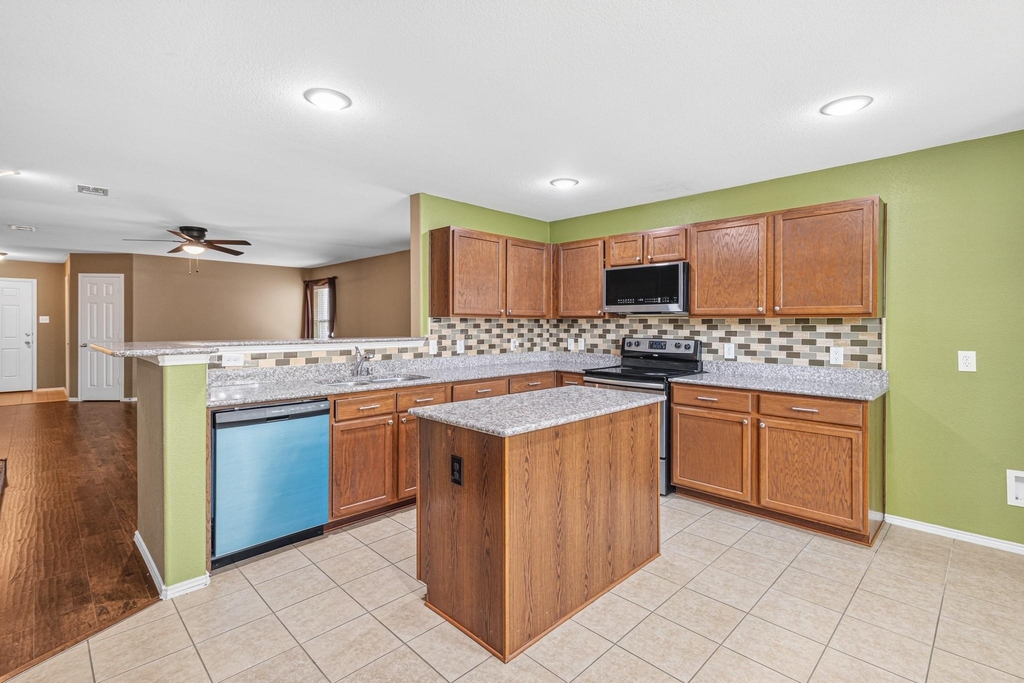 12947 Michelle Drive - Photo 6