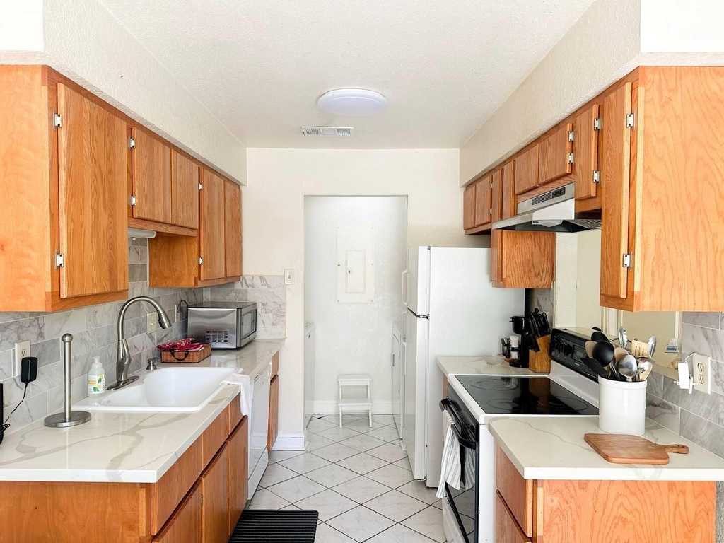 2240 Tarpley Road - Photo 6