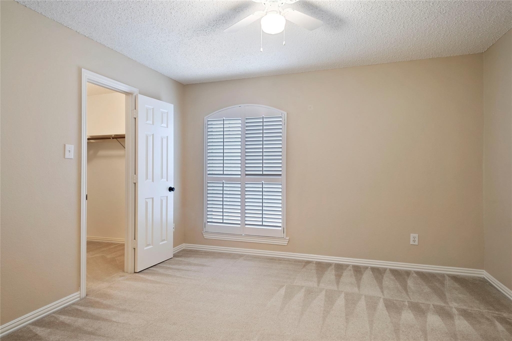 3777 Meadowcreek Circle - Photo 17