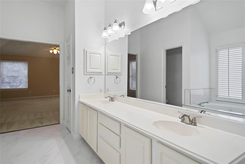 3777 Meadowcreek Circle - Photo 15