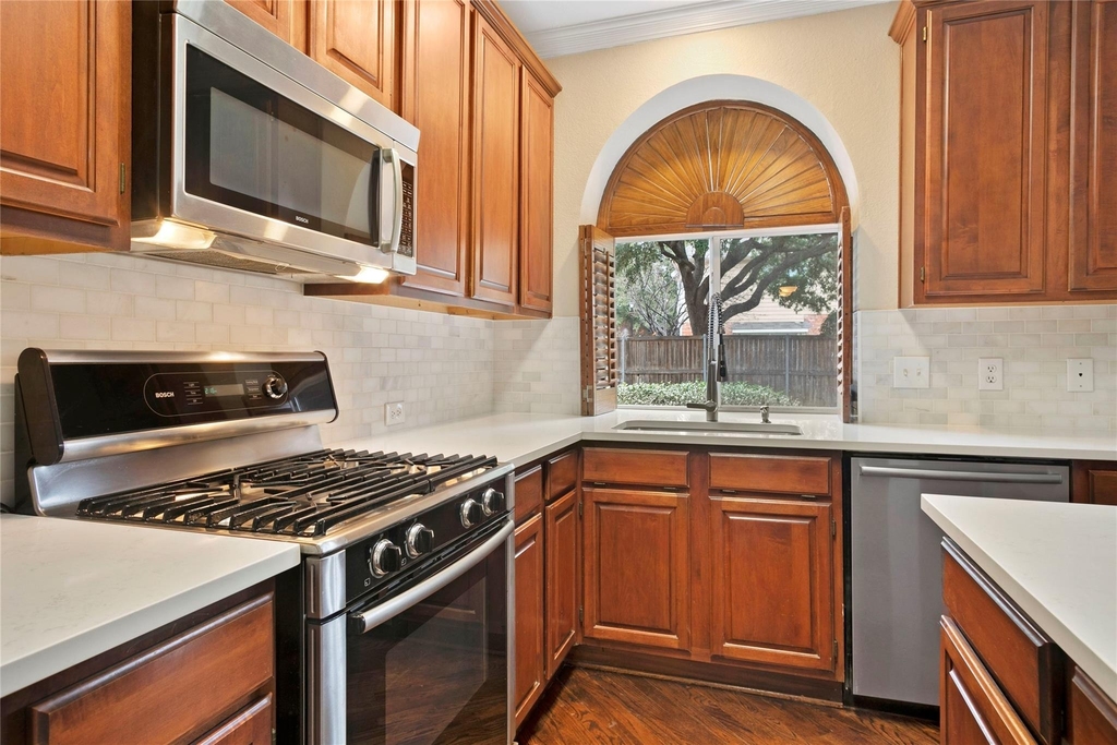 3777 Meadowcreek Circle - Photo 8