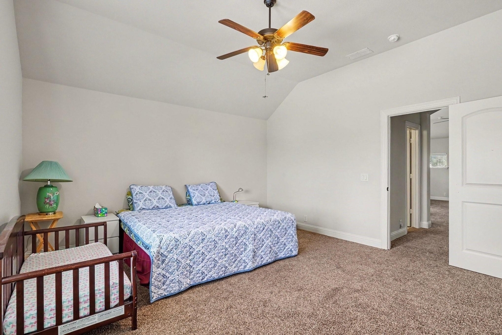 2412 Lynbridge Drive - Photo 23