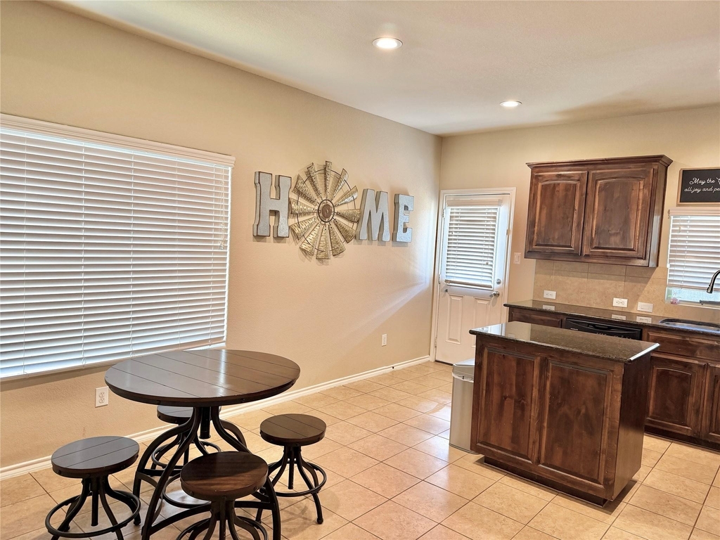 1068 Meadow Scape Drive - Photo 6