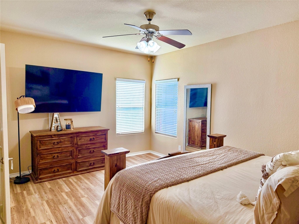 1068 Meadow Scape Drive - Photo 8