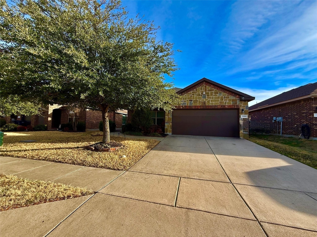 1068 Meadow Scape Drive - Photo 1