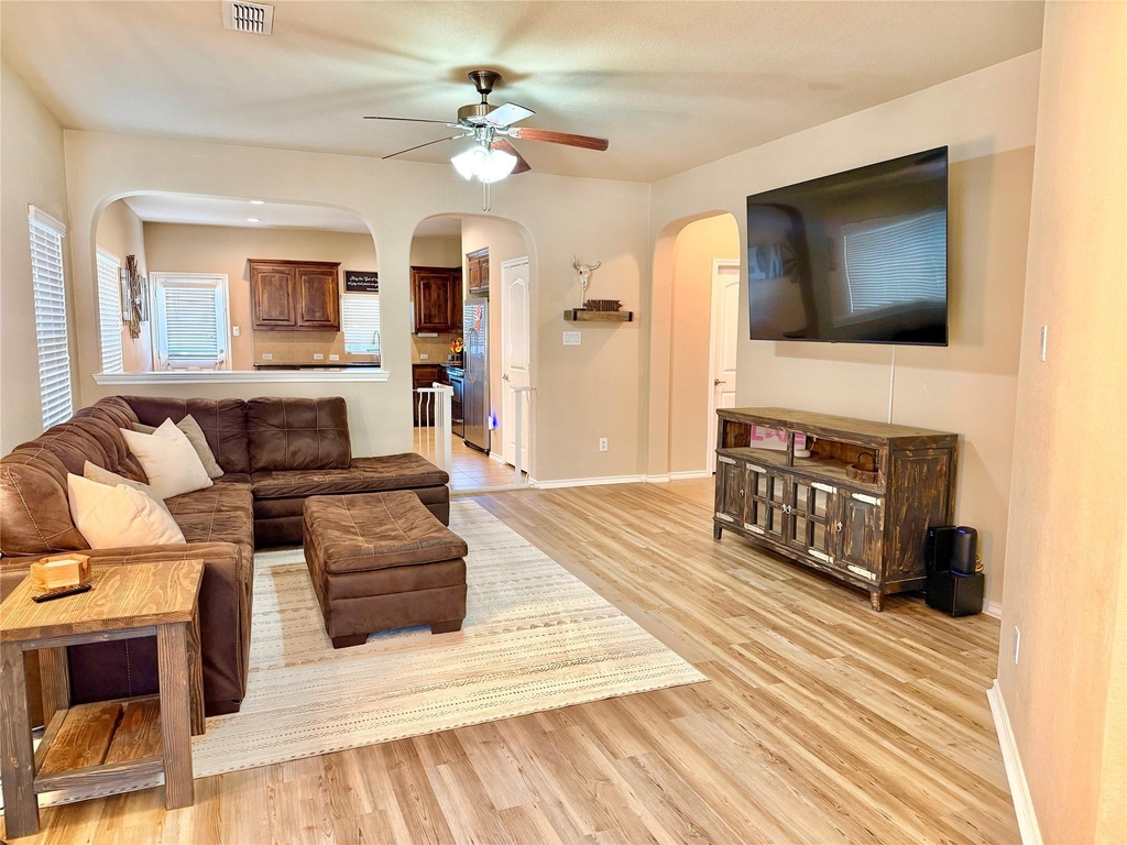 1068 Meadow Scape Drive - Photo 2