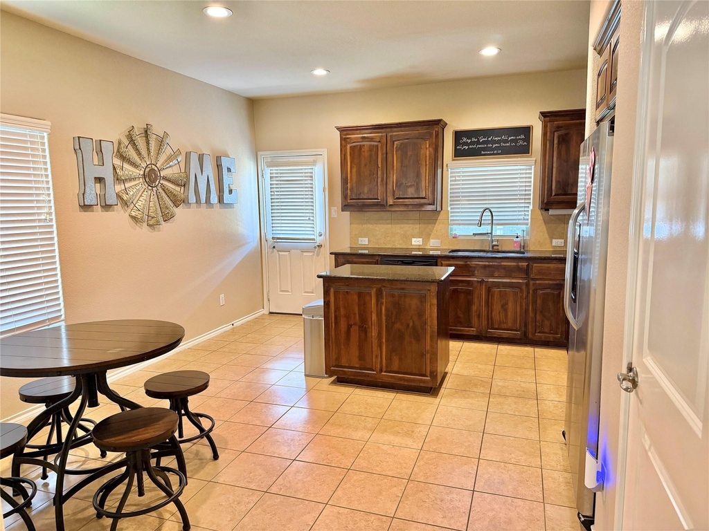 1068 Meadow Scape Drive - Photo 7