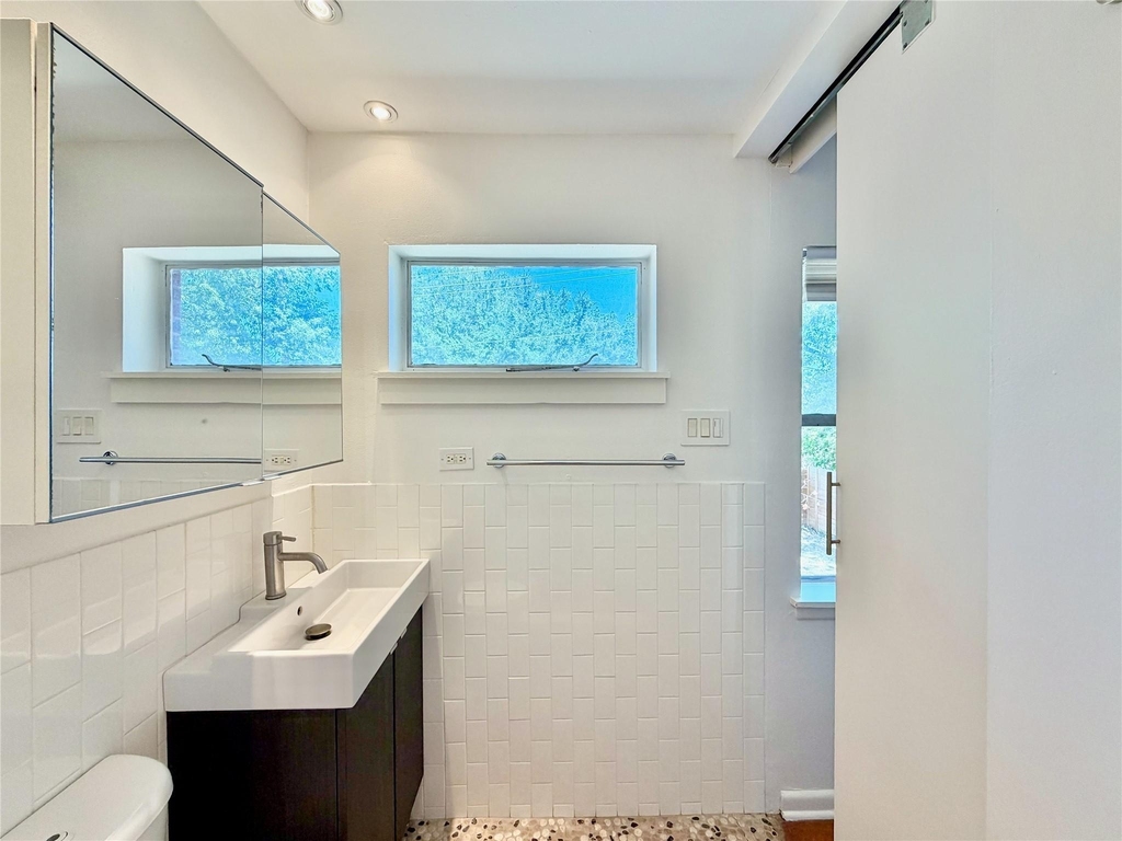 2223 Forest Oaks Drive - Photo 18