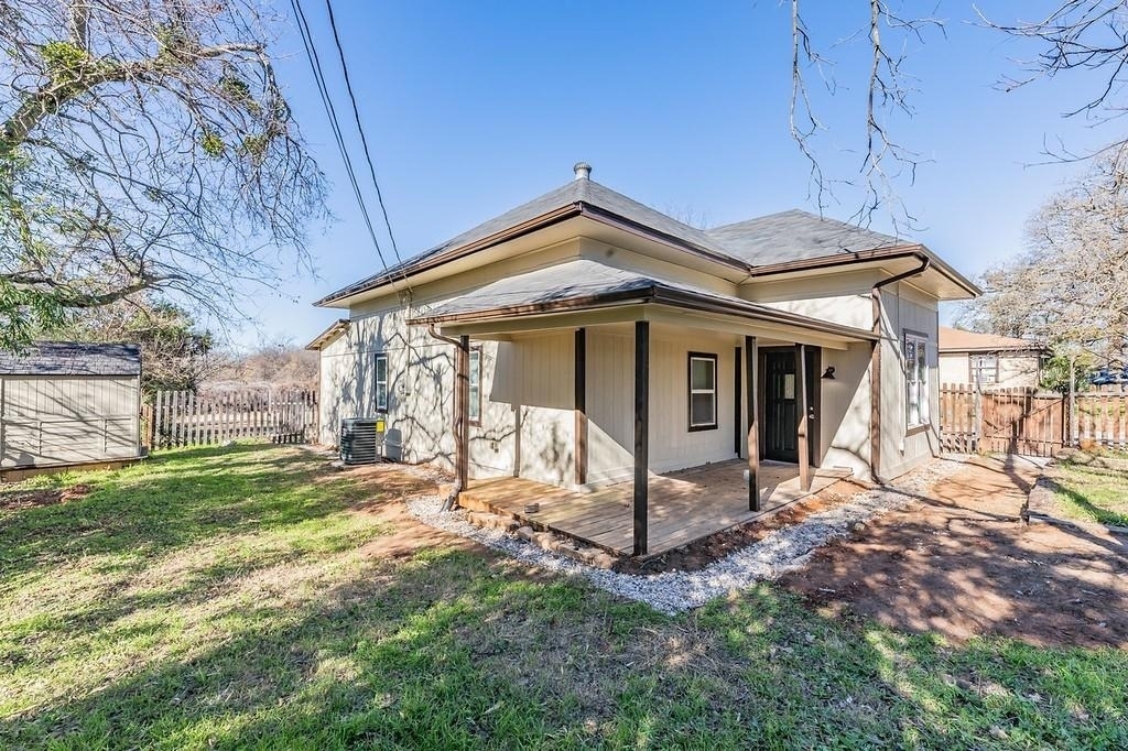 505 N Lamar Street - Photo 0