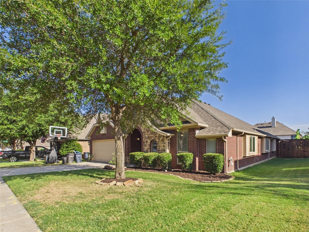 4104 Volk Court - Photo 2