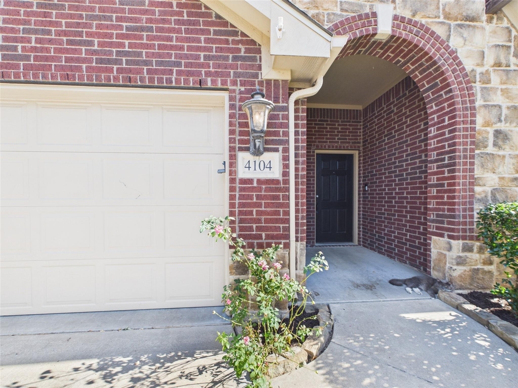 4104 Volk Court - Photo 3